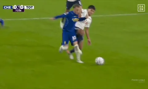 Cole Palmer nổi nóng, Chelsea trả giá đắt