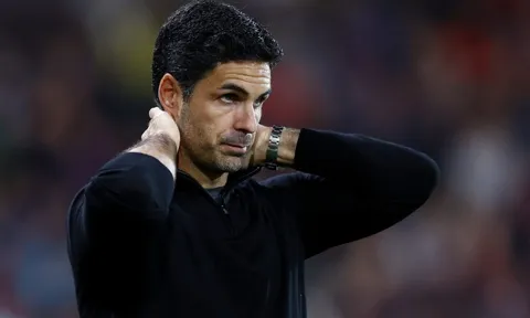 Arteta hành xử như một đứa trẻ bị phạt
