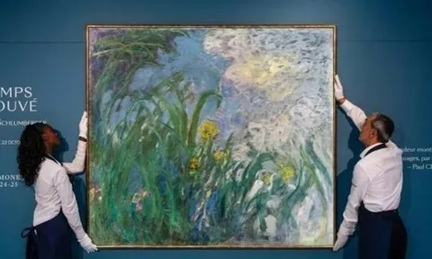 Kiệt tác 'Iris' của danh họa Monet đạt kỷ lục đấu giá tại Pháp
