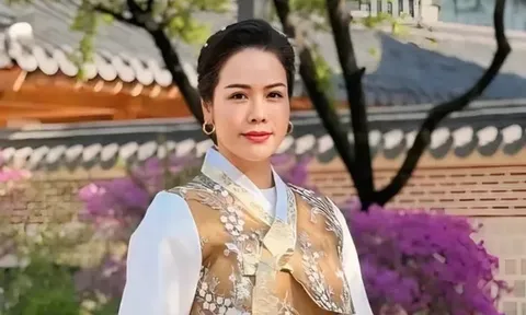 Nhật Kim Anh có tin vui ở tuổi 41