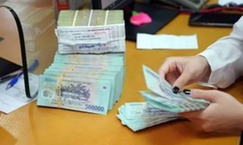 Ngân hàng có được từ chối yêu cầu rút tiền của khách hàng?