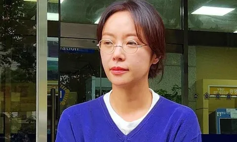 Hwang Jung Eum bật khóc tiết lộ cuộc sống sau ly hôn