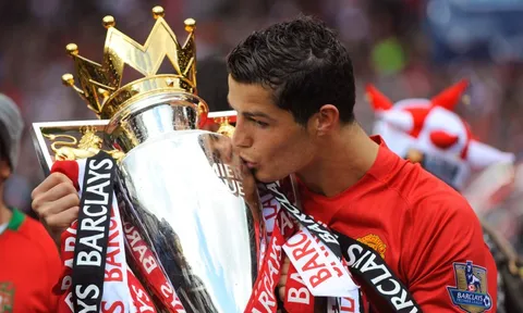 Ronaldo 2008 đoạt QBV mọi thời đại là minh chứng về sức sống MU