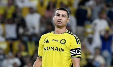 Ronaldo lập hat-trick nhưng chưa hết tranh cãi