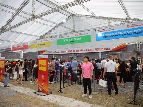 Gần 12,000 vận động viên tham giải chạy, trong đó kỉ lục gần 2,000 vận động viên đăng ký cự ly Marathon Quốc tế TP.HCM Techcombank lần thứ 5