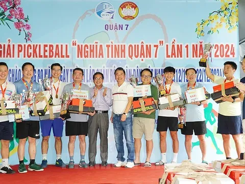 Giải Pickleball “Nghĩa tình Quận 7” lần I thu hút đông đảo vận động viên tham gia