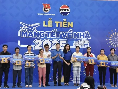 Tiễn hơn 5000 sinh viên, thanh niên công nhân và người lao động tham gia chương trình “Mang Tết về nhà” năm 2025