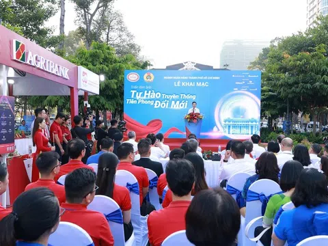 Khai mạc triển lãm ảnh "Ngành ngân hàng đối với sự phát triển của TP.HCM"