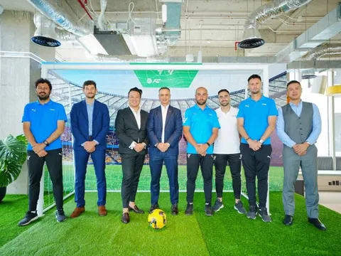 8 tài năng bóng đá Việt Nam sang Tây Ban Nha tập huấn chuyên nghiệp