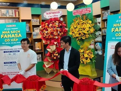 Nhà Sách Phú Nhận & Nhà sách Gò Vấp thay đổi diện mạo mới, không gian mới, trải nghiệm mới dành cho bạn đọc nhân dịp hè