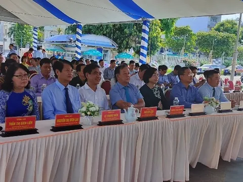 Quận 11: Động thổ dự án Xây dựng hạ tầng và đường giao thông khu trường đua Phú Thọ và Khánh thành công trình Sửa chữa, cải tạo via hè các tuyến đường Lê Đại Hành - Nguyễn Thị Nhỏ - Lữ Gia