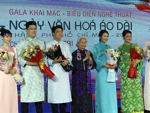 Gala “Áo dài tri ân” biểu diễn hơn 100 bộ sưu tập áo dài đặc sắc và tinh tế đến từ các nghệ nhân, nhà thiết kế