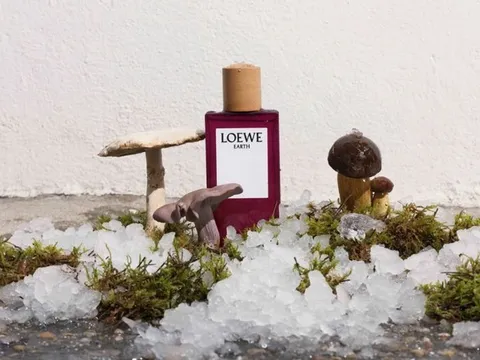 Quà tặng tinh tế từ LOEWE dành cho ngày phụ nữ Việt Nam