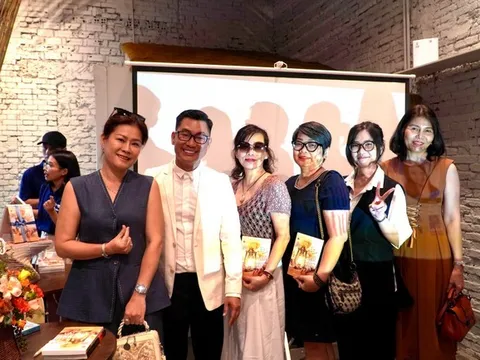 Giao lưu & Ra mắt sách “Ta còn bao nhiêu ngày để hạnh phúc?”