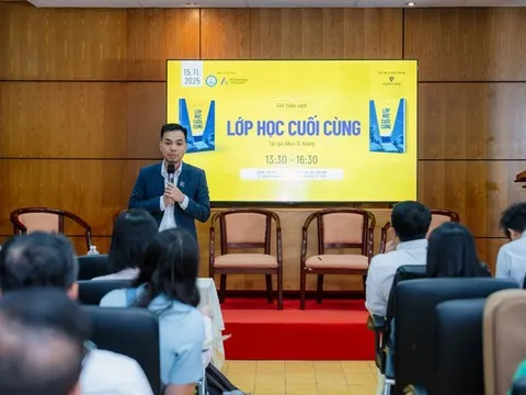 TS. Hoàng Anh Đức ra mắt Tiểu thuyết Lớp học Cuối cùng: Hành trình tái khám phá khả năng học & hỏi trong kỷ nguyên trí tuệ nhân tạo