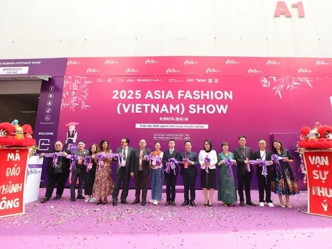 Hơn 300 gian hàng tham gia trưng bày, giới thiệu sản phẩm tại Triển lãm Thời trang Châu Á tại Việt Nam - Asia Fashion (Viet Nam) Show 2025