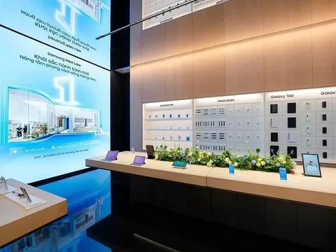 Hệ sinh thái Samsung West Lake mở rộng trong suốt một năm