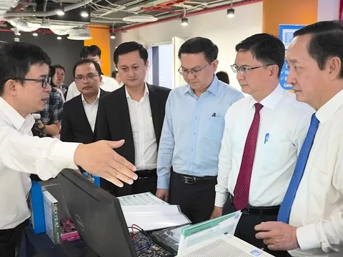 Xây dựng chính sách và  giải pháp thúc đẩy phát triển ngành công nghiệp bán dẫn Việt Nam