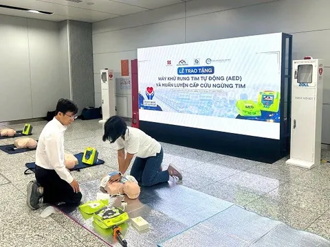 Bệnh Viện Nhân Dân Gia Định Trao Tặng Máy Khử Rung Tim Tự Động AED - Lan Tỏa “Thời Gian Vàng” Cấp Cứu Ngừng Tim Tại Tuyến Metro Số 1