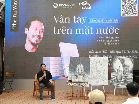 Ra mắt sách 'Vân tay trên mặt nước - Con đường của sự kháng thương và dấn thân