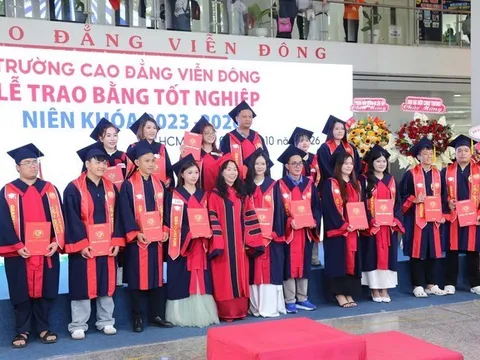 Trường Cao đẳng Viễn Đông trao bằng tốt nghiệp cho Tân cử nhân khóa 2023–2026, chào đón gần 4.000 Tân sinh viên khóa mới