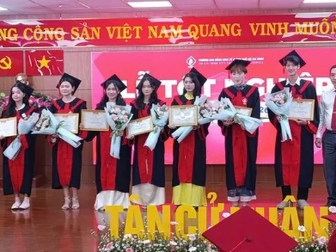 Trường Cao đẳng Kinh tế TP.HCM (HCE) trao bằng tốt nghiệp cho 797 tân cử nhân, kỹ sư thực hành