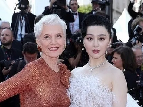 Cannes 2023: Scarlett Johansson gây ấn tượng, Phạm Băng Băng thân mật mẹ tỷ phú Elon Musk