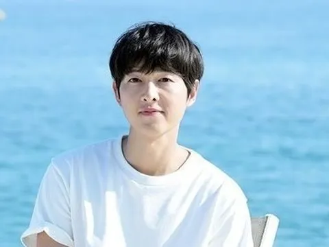 Một số hình ảnh của tài tử Song Joong Ki tại LHP Cannes 2023