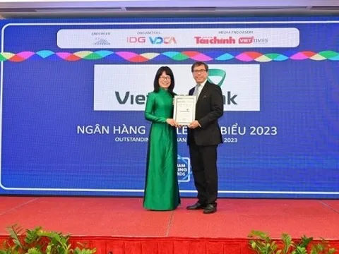Vietcombank được trao 3 giải thưởng quan trọng tại diễn đàn Ngân hàng bán lẻ Việt Nam 2023