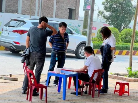 Gần 2 năm mới có một giao dịch, môi giới vỡ òa sung sướng hơn cả thời sốt đất ngày chốt 5 lô kiếm hoa hồng hàng trăm triệu