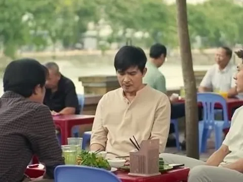 Gia đình mình vui bất thình lình tập 48: Công gặp biến cố lớn về sức khỏe