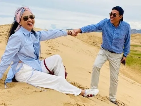 NSƯT Đỗ Kỷ đăng những bức ảnh đời thường kỷ niệm ngày NSND Lan Hương đón tuổi mới