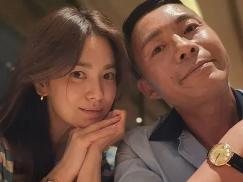 Song Hye Kyo không ngại đăng ảnh mặt mộc, khoe nhan sắc ở tuổi ngoại tứ tuần