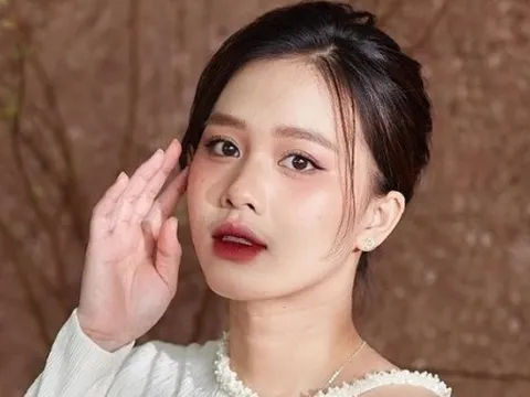 Nhan sắc ngọt ngào và ngoại hình đẹp vượt trội của bạn gái tiền đạo Nhâm Mạnh Dũng