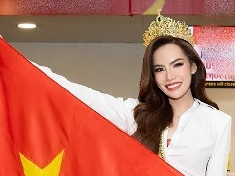Gia đình và bạn thân tiễn Hoa hậu Lê Hoàng Phương lên đường dự thi Miss Grand International 2023