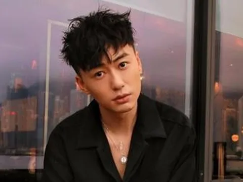 Nam MC kiêm diễn viên có tiếng showbiz tự kết liễu cuộc đời ở tuổi 35 trong khách sạn