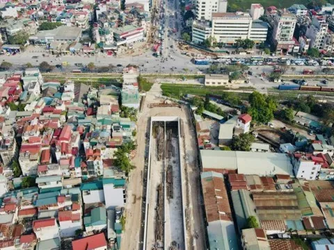Đường dẫn xuống hầm chui Giải Phóng - Kim Đồng dần lộ diện