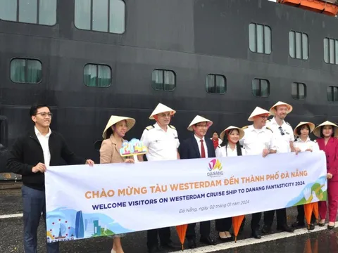 Du lịch miền Trung khởi sắc những ngày đầu năm