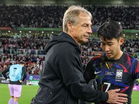 HLV ĐT Hàn Quốc nói gì khi bị loại sốc khỏi Asian Cup?