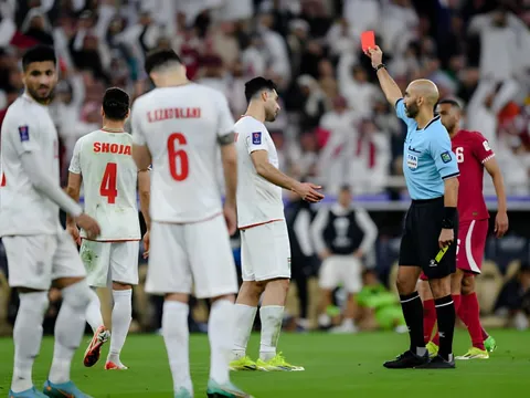 Lỡ hẹn chung kết Asian Cup, HLV Iran đổ lỗi cho trọng tài