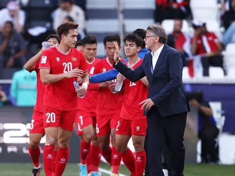 Nhìn lại năm 2023 của ĐT Việt Nam: Hành trình chật vật của HLV Troussier