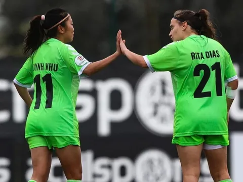 Huỳnh Như đá trọn 90 phút cùng Lank FC