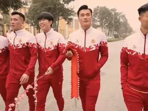 VIDEO: Dàn sao CAHN gây sốt với bản nhạc Tết
