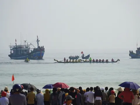 Ngư dân Quảng Trị ra quân khai thác cá vụ Nam
