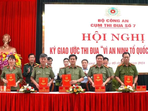 Công an 5 tỉnh miền Trung ký kết giao ước thi đua 'Vì an ninh Tổ quốc'