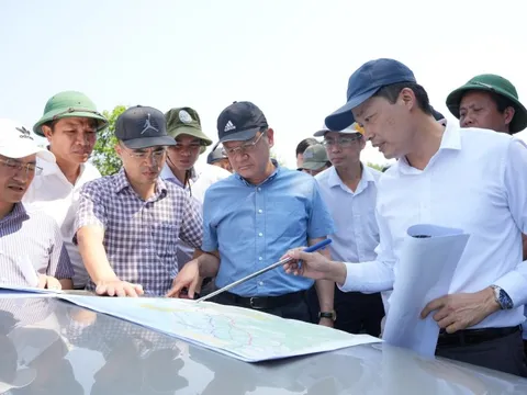 Khảo sát chuẩn bị đầu tư mở rộng cao tốc Cam Lộ - La Sơn