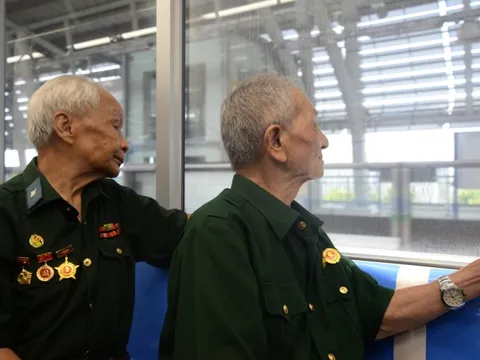 Những vị khách đặc biệt trên tuyến Metro số 1