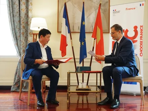 Tài trợ Dự án 'Hành trình tham quan lịch sử chiến dịch Điện Biên Phủ'