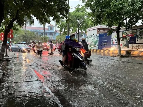 Thời tiết ngày 10/5: Vùng núi, trung du Bắc Bộ mưa to, cảnh báo lũ quét và sạt lở