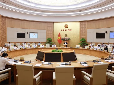 Quá trình xây dựng luật phải lắng nghe ý kiến chuyên gia, người dân